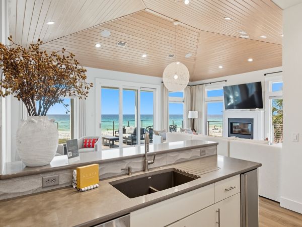 Right On The Sand Gulf Front Five Bedroom Vacation Home in Seagrove Beach