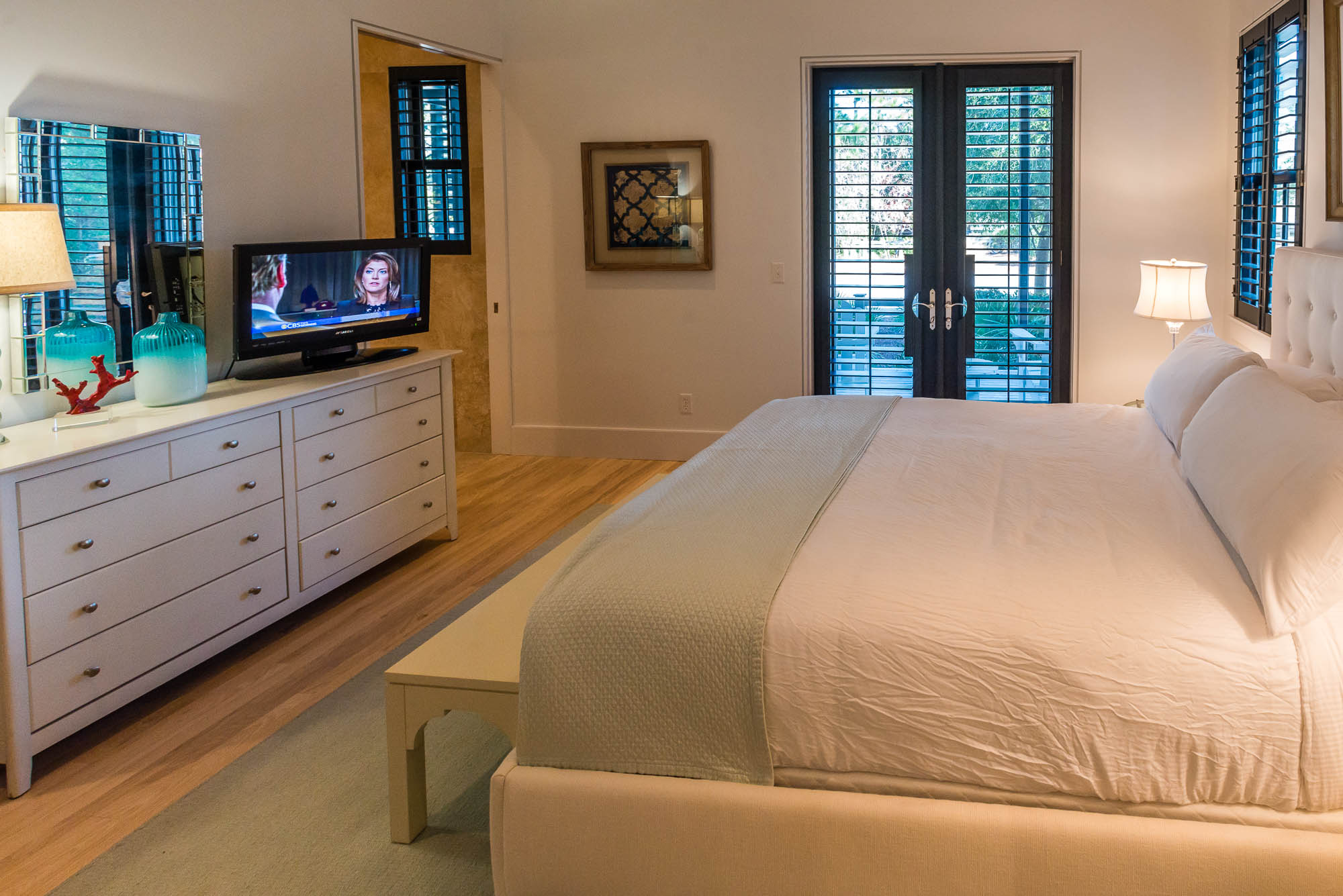 Upscale Vacation Home Walk Bike to Beaches Upscale Vacation Home Walk Bike to Beaches