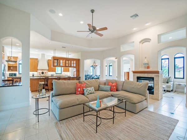 Spacious 4 Bedroom Home Caged Pool and Spa in Sanibel Island