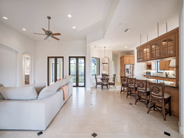 Spacious 4 Bedroom Home Caged Pool and Spa in Sanibel Island