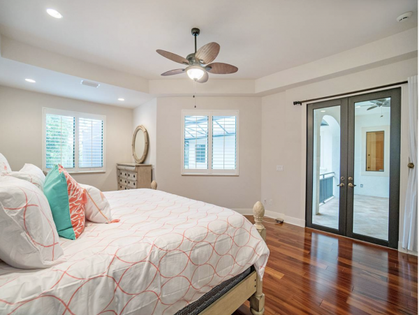 Spacious 4 Bedroom Home Caged Pool and Spa in Sanibel Island