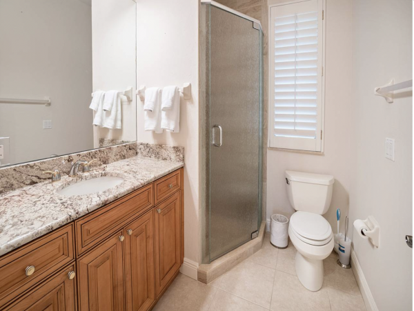 Spacious 4 Bedroom Home Caged Pool and Spa in Sanibel Island