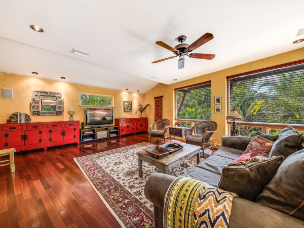 Custom Design 3 Bedroom Plus Den on Sanibel Island