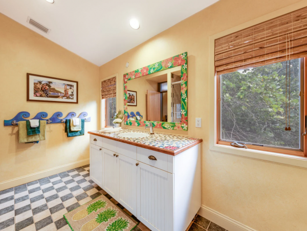 Custom Design 3 Bedroom Plus Den on Sanibel Island