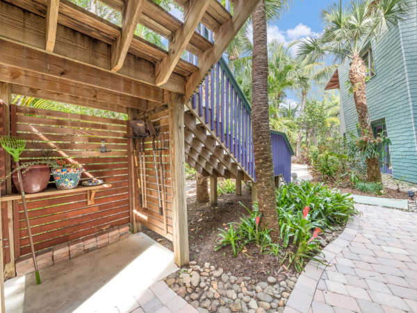 Custom Design 3 Bedroom Plus Den on Sanibel Island