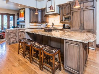 Avon Luxury Vacation Accommodation Ski in Ski out