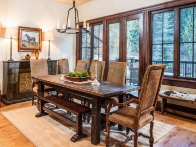 Avon Luxury Vacation Accommodation Ski in Ski out