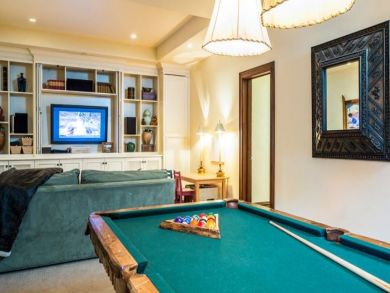 Avon Luxury Vacation Accommodation Ski in Ski out