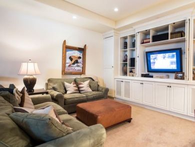Avon Luxury Vacation Accommodation Ski in Ski out