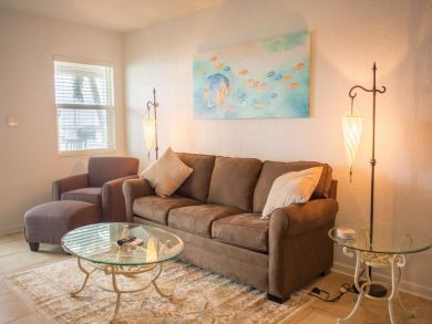 St. Petersburg Condo 931734