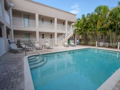 St. Petersburg Condo 931734