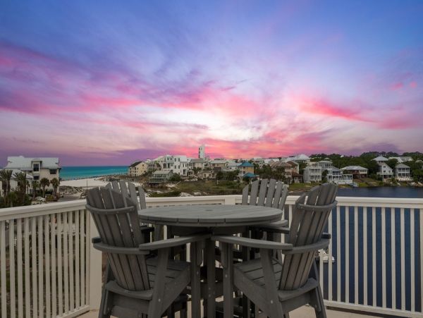 Seagrove Beach Lake & Gulf View Five Bedroom Vacation Home