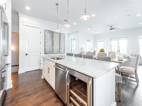 Santa Rosa Vacation Home Five Bedroom Walk to Beach