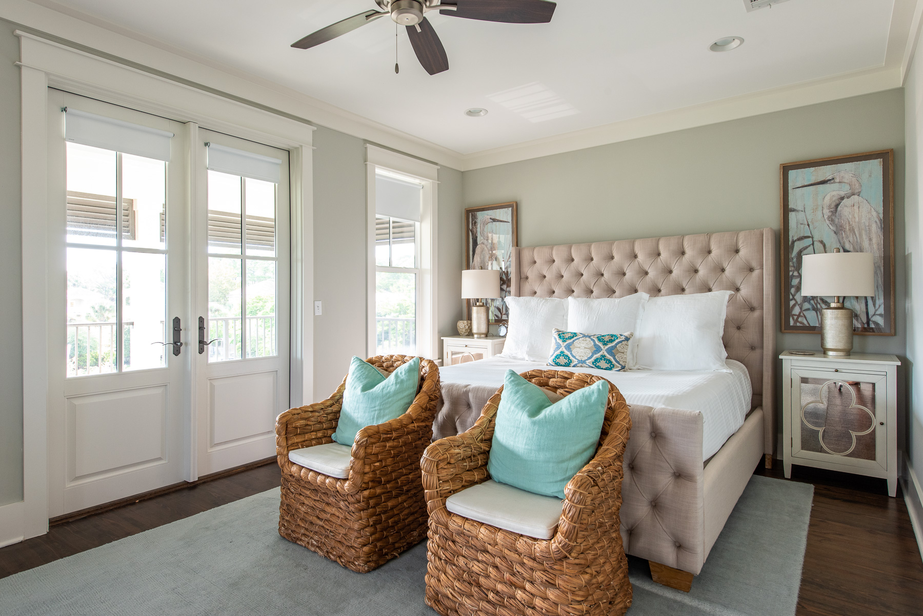 Santa Rosa Vacation Home Five Bedroom Walk to Beach