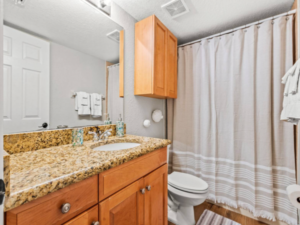 Beachfront Vacation Condo in Indian Rocks Sleeps Six