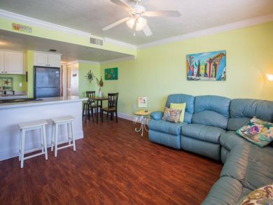Treasure Island Condo 931840 Treasure Island Condo 931840