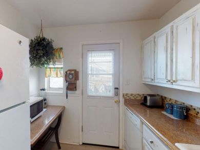 St. Petersburg Home 931850