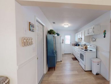 St. Petersburg Home 931850
