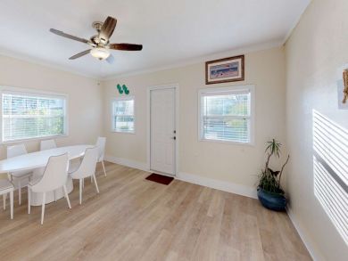 St. Petersburg Home 931850