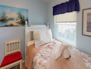 St. Petersburg Home 931850