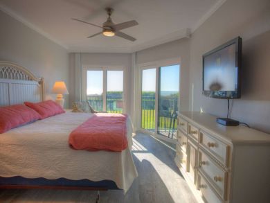 Treasure Island Condo 931854
