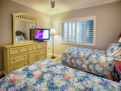 Treasure Island Condo 931854