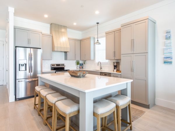 Oceanfront Vacation Home in Panama City Sleeps 20 Guests