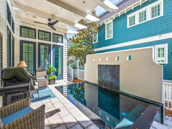 Stunning Vacation Rental with 6 Bedrooms
