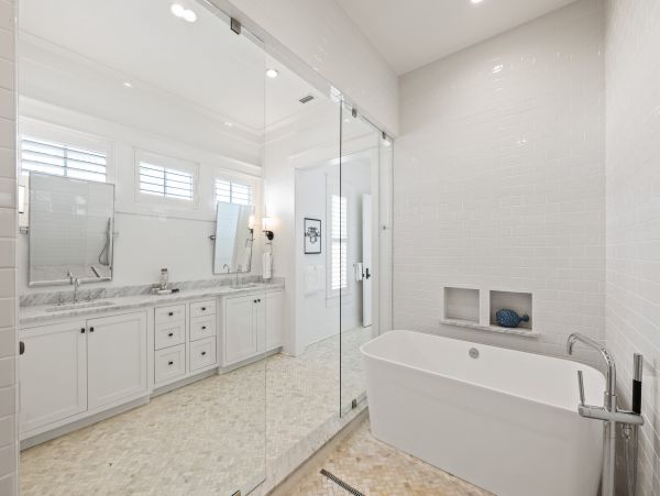 Stunning Vacation Rental with 6 Bedrooms