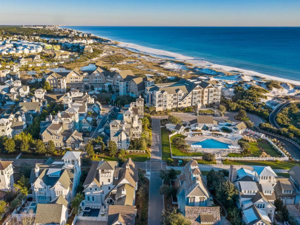 Stunning Vacation Rental with 6 Bedrooms
