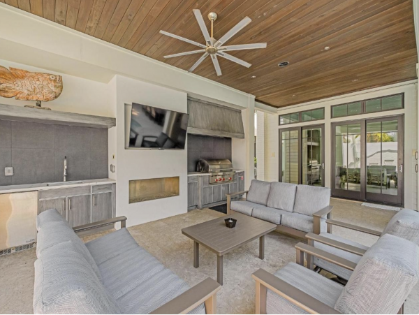 Walk to Beach 9 Bedroom Home in Destin Sleeps 30 Guests