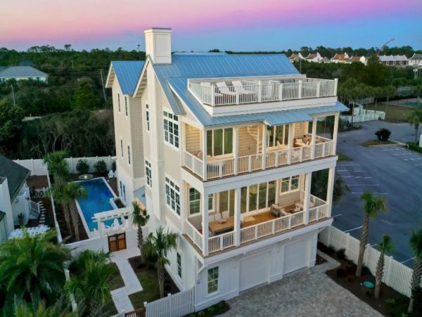 Rosemary Beach Home with Eight Bedroom and Balcony