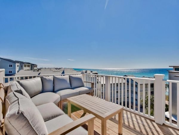 Rosemary Beach Home with Eight Bedroom and Balcony