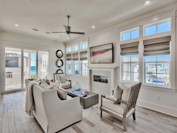 Rosemary Beach Home with Eight Bedroom and Balcony