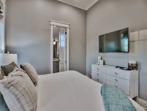 Rosemary Beach Home with Eight Bedroom and Balcony