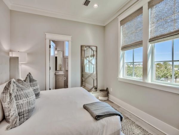 Rosemary Beach Home with Eight Bedroom and Balcony