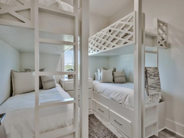 Rosemary Beach Home with Eight Bedroom and Balcony