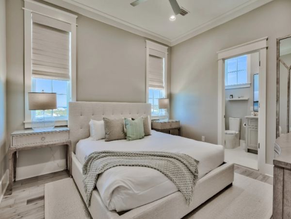 Rosemary Beach Home with Eight Bedroom and Balcony