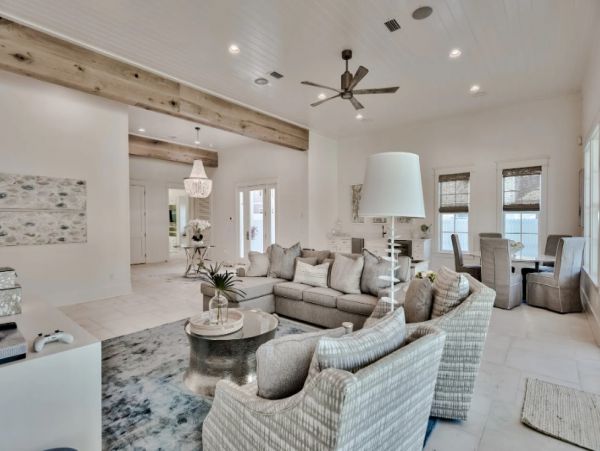 Rosemary Beach Home with Eight Bedroom and Balcony