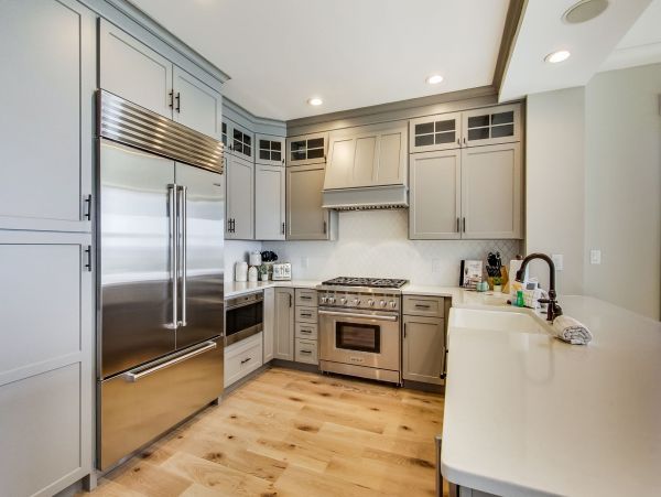 Luxurious Beachfront 4-Bedroom Condo with Gulf Views - Perfect Family Getaway