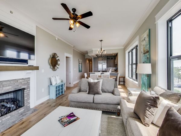 Luxurious Beachfront 4-Bedroom Condo with Gulf Views - Perfect Family Getaway