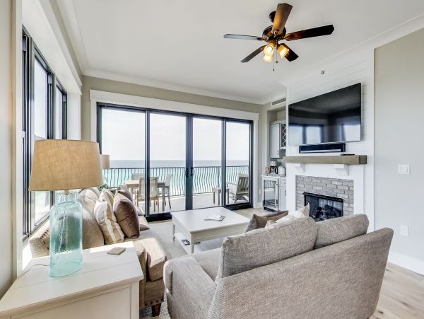 Luxurious Beachfront 4-Bedroom Condo with Gulf Views - Perfect Family Getaway
