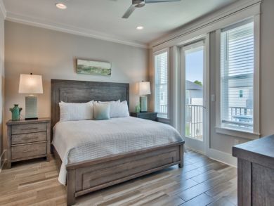 Stunning Miramar Beach 4 Bedroom Vacation Home Sleeps 12