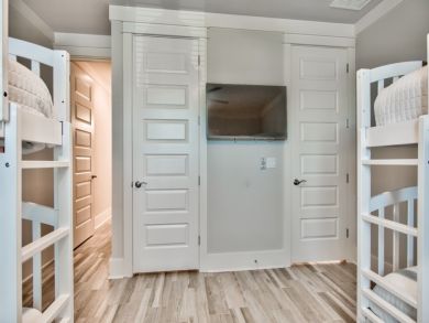 Stunning Miramar Beach 4 Bedroom Vacation Home Sleeps 12