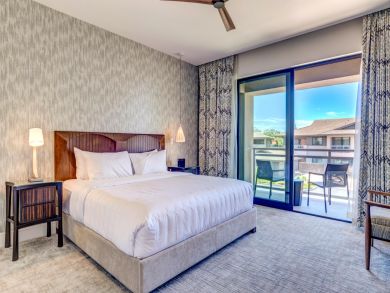 Beachfront Three Bedroom Vacation Condo in Kaanapali Beachfront Three Bedroom Vacation Condo in Kaanapali