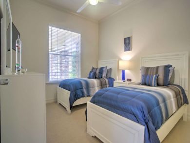 Naples Three Bedroom Walk to Beach Rental Home