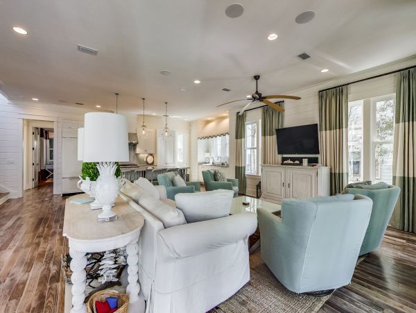 Elegant Vacation Rental with 6 Bedrooms in Santa Rosa Beach
