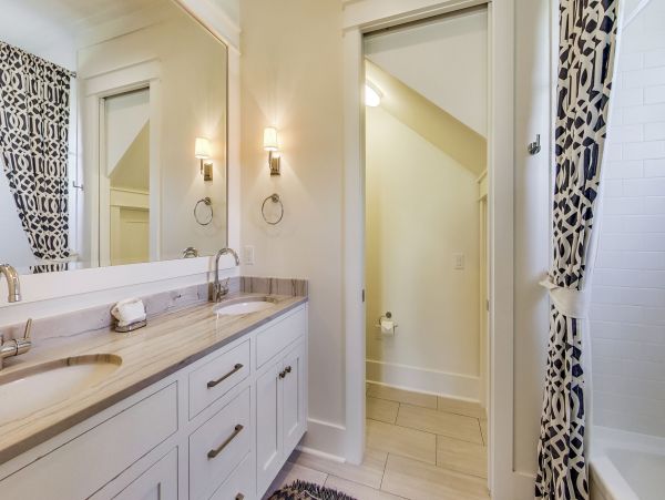 Elegant Vacation Rental with 6 Bedrooms in Santa Rosa Beach