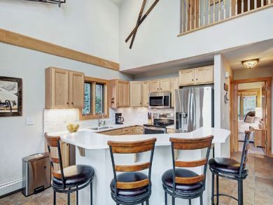 Breckenridge Mountain View Five Bedroom Vacation Home