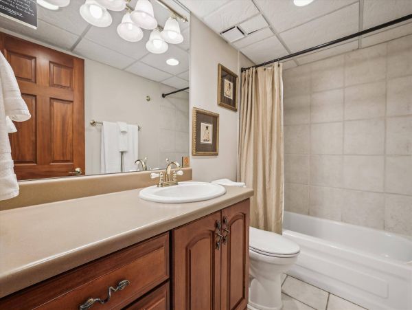 Ski in/Ski out Breckenridge Vacation Condo Sleeps 16 Guests